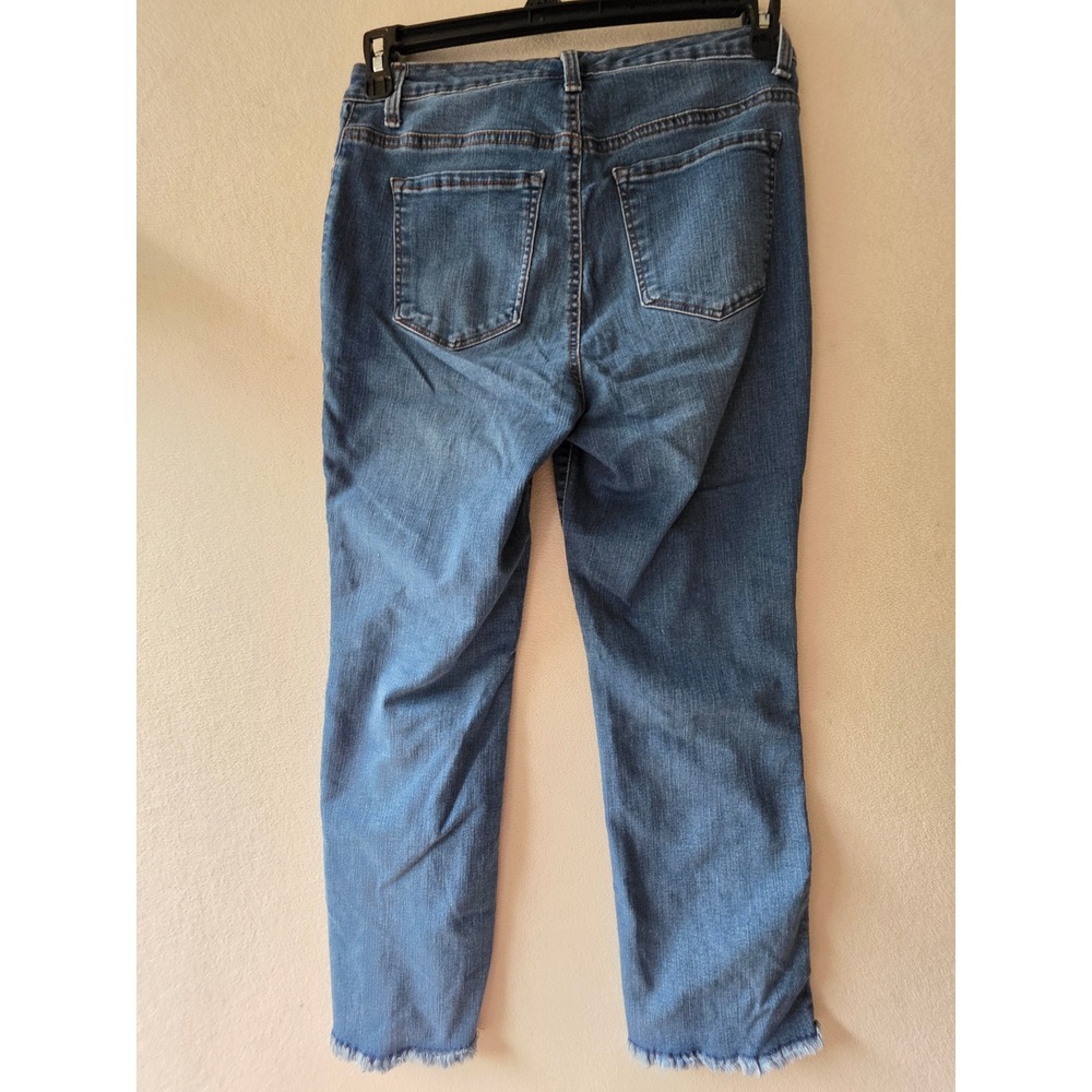 Style & Co Womens Blue Crop Flare Jeans Button Fly High Rise Size 8 Front Seam - Picture 3 of 6